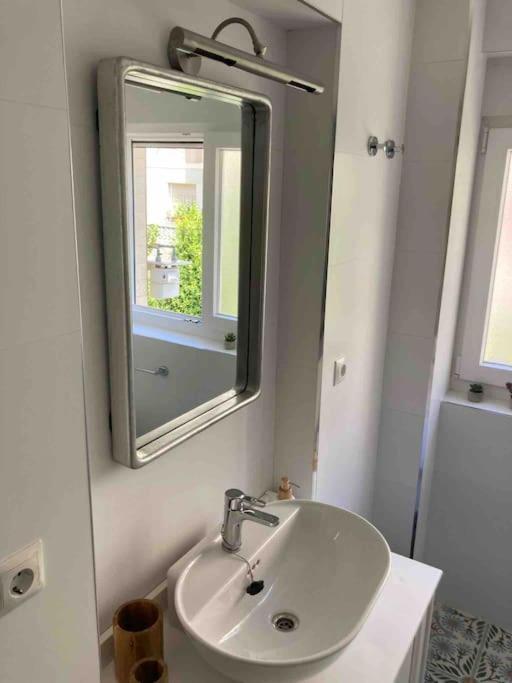 Piso Centrico Con Garaje Privado Gratis Apartment Santander Exterior photo